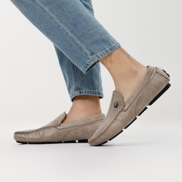 Men's Vegan Leather Slip-On Casual Loafers - BEIGE - 7